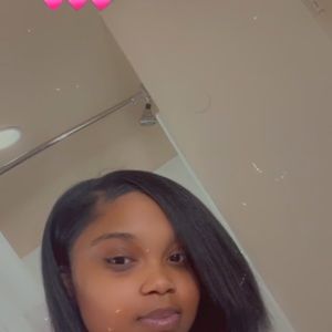 Meet your Posher, Janayia